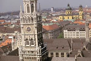 Images Dated 10th May 2011: Europe, Germany, Bayern (Bavaria), Munich. Tower of the Neues Rathaus and city hall