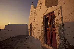 Images Dated 7th October 2004: Europe, Greece, Cyclades Islands, Mykonos, Paraportiani Church, at sunset