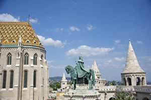 Images Dated 3rd May 2009: Europe, Hungary, Budapest, Buda, Castle Hill, statue of St. Stephen, Matthias Cathedral