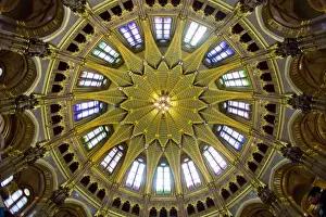 Images Dated 4th June 2009: Europe, Hungary, Budapest. Interior dome of Parliament Building