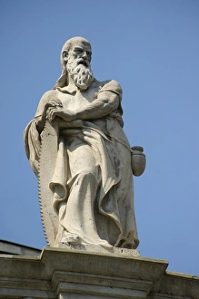 Images Dated 4th May 2009: Europe, Hungary, Budapest, Pest, statue on St. Stephens Basilica