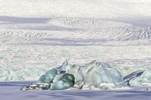 Images Dated 13th March 2015: Europe, Iceland, Southwest Iceland, Skaftafell National Park, Vatnajokull Glacier