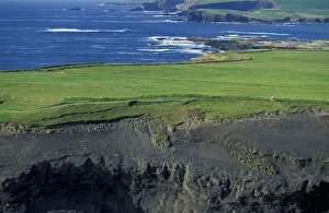 Images Dated 31st August 2011: Europe, Ireland, Country Clare. Kilkee Coast