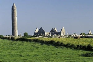 Images Dated 31st August 2011: Europe, Ireland, County Clare. Kilmacduagh Church