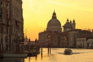 Images Dated 25th September 2011: Europe, Italy