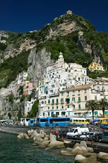 Images Dated 7th May 2005: Europe, Italy, Campania, (Amalfi Coast), Amalfi: Town View from Beach / Morning