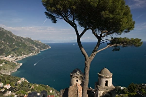 Images Dated 7th May 2005: Europe, Italy, Campania, (Amalfi Coast), Ravello: View of the Amalfi Coastline