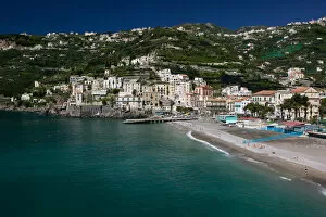 Images Dated 7th May 2005: Europe, Italy, Campania, (Amalfi Coast) Maiori: Town View with Beach