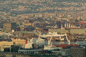 Images Dated 3rd May 2005: Europe, Italy, Campania, NAPLES: Port of Naples from Vomero Hills / Sunset