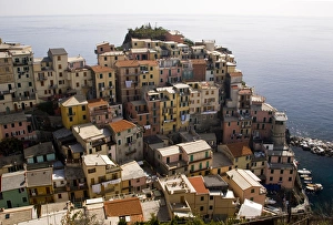 Europe, Italy, Cinque Terre, Manarola. Aerial view of the town. Credit as: Wendy