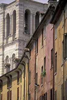 Europe, Italy, Emilia, Ferrara Duomo (cathedral) (12th C.) and colorful houses