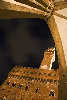 Images Dated 30th April 2008: Europe, Italy, Florence. Palazzo Vecchio in Piazza della Signoria at night. Credit as