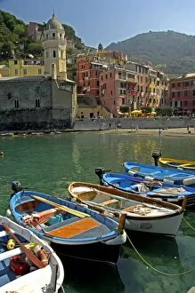 Europe, Italy, Liguria region, Cinque Terre, Vernazza. UNESCO World Heritage Site