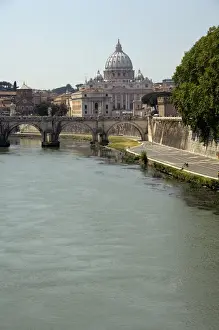Europe, Italy, Rome. St. Peters Basilica (aka Basilica di San Pietro), Tiber River