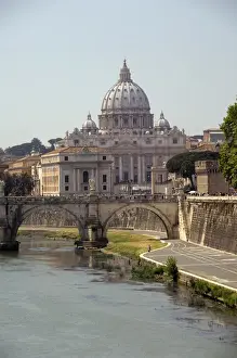 Europe, Italy, Rome. St. Peters Basilica (aka Basilica di San Pietro), Tiber River