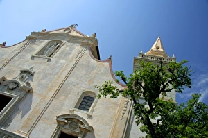 Images Dated 27th June 2007: Europe, Italy, Sicily, Taormina. Historic church located in the main square aka Piazza IX April