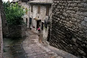 Europe, Italy, Umbria, Assisi. Steep medieval walkway