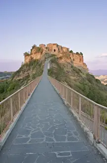 Images Dated 6th October 2011: Europe, Italy, Umbria, Civita, Bridge to Historic District at Sunset
