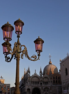 Roman Catholic Prints: Europe, Italy, Venice. Ornate lamp on St