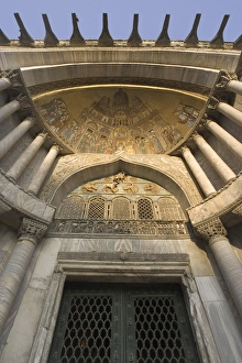 Images Dated 18th March 2005: Europe, Italy, Venice, St. Marks Basilica. Door with gilded arch. Credit as