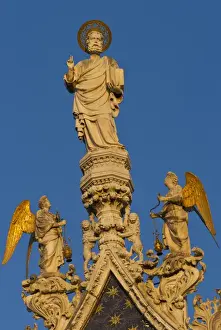 Images Dated 24th November 2011: Europe, Italy, Venice. Detail of statue of Christ on facade of San Marco Basilica