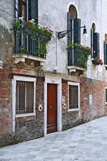 Images Dated 19th May 2006: Europe, Italy, Venice. Side street residences