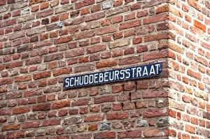 Images Dated 16th April 2008: Europe, The Netherlands (aka Holland), Zeeland, Middelburg. Typical street sign