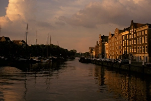 Images Dated 1st December 2005: Europe, Netherlands, Dordrecht. Inner harbor