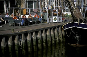Images Dated 1st December 2005: Europe, Netherlands, Harlingen. Inner harbor