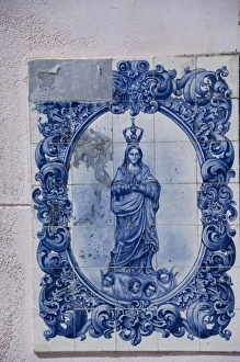 Images Dated 3rd June 2010: Europe, Portugal. Seaside city of Cascais, about 20 minutes from Lisbon. Traditional