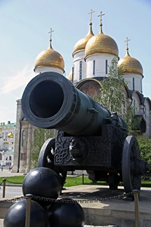 Russian Prints: Europe, Russia, Moscow. The Czar Cannon at the Kremlin, with Dormition Cathedral