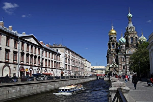 Images Dated 24th May 2012: Europe, Russia, St. Petersburg. Church of the Spilled Blood and canal