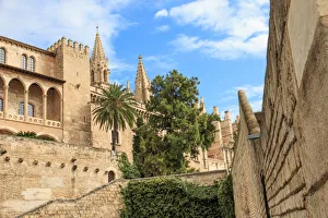 Images Dated 20th October 2015: Europe, Spain, Balearic Islands, Mallorca, Palma de Mallorca, stone towers, turets