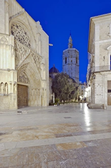 Images Dated 22nd May 2012: Europe, Spain, Valencia, Valencia Cathedral at Dawn