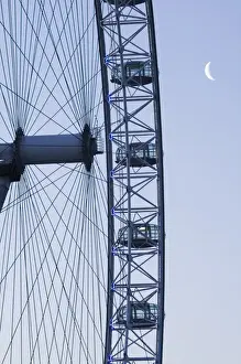 Ferris Wheel Prints: Eurpe, ENGLAND-London: Southbank- London Eye / Dawn