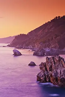 Images Dated 29th November 2010: Evening light on the Big Sur coast, Julia Pfeiffer Burns State Park, California