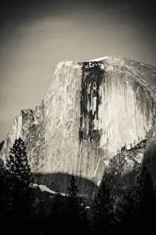 Images Dated 26th May 2011: Evening light on Half Dome, Yosemite National Park, California, USA