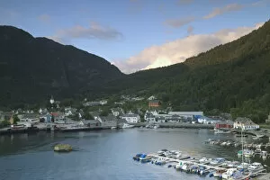 Images Dated 8th June 2004: Evening light in Jondal on Hardanger Fjord, Norway