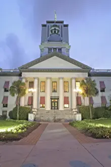 Images Dated 7th April 2008: Evening lighting historic State Capitol Building Tallahassee, Florida, USA