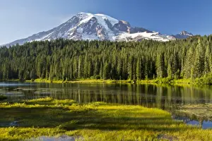 Images Dated 5th September 2014: Evening; Mount Rainier; Reflection Lake; Mount Rainier National Park; Washington; USA