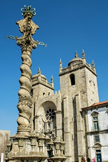 Images Dated 26th August 2024: Exterior of Porto Cathedral, Porto, Portugal