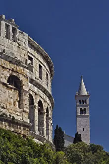 Images Dated 14th May 2007: Facade of the coliseum in Pula, Croatia. The third largest and most complete in