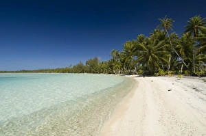 Images Dated 27th October 2006: Fakarawa, Tuamotu Archipelago, French Polynesia