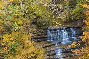 Images Dated 20th September 2019: Fall Foliage Over Waterfall in Clifty Creek Park, Southern Indiana