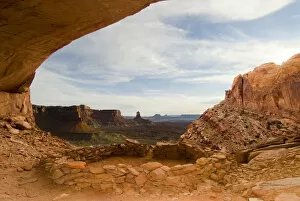Images Dated 26th March 2007: False Kiva in Canyonlands National Park, Utah
