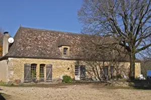 Maison Prints: The farm house Truffiere de la Bergerie (Truffiere) truffles farm Ste Foy de Longas