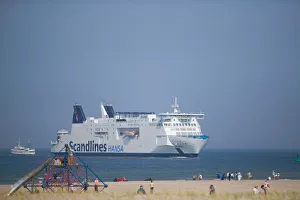 Images Dated 30th April 2004: ferry, warnemunde