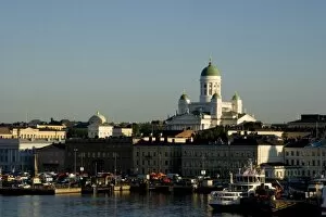 Images Dated 18th August 2006: Finland, Helsinki. The Lutheran Cathedral, Tuomiokirkko, overlooks the city