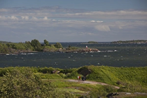 Images Dated 12th June 2010: Finland, Helsinki, Suomenlinna-Sveaborg Fortress, coastline at Kustaanmiekka