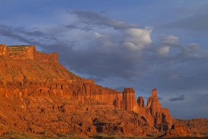 Images Dated 19th April 2010: The Fisher Towers in evening light near Moab, Utah, USA
